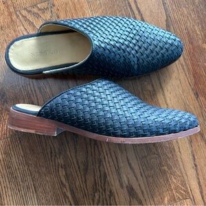 Nisolo Women's Black Woven Leather Mules Size 7